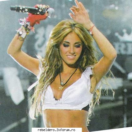 **PoZe** - mady_anny_anahi - Anahi
