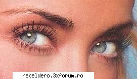 **PoZe** - ce ochi frumosi are anahi - Anahi