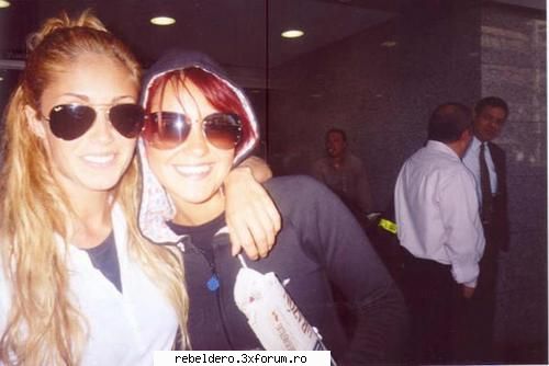 **PoZe** - miacolucci_barbiegirl2007 - Anahi